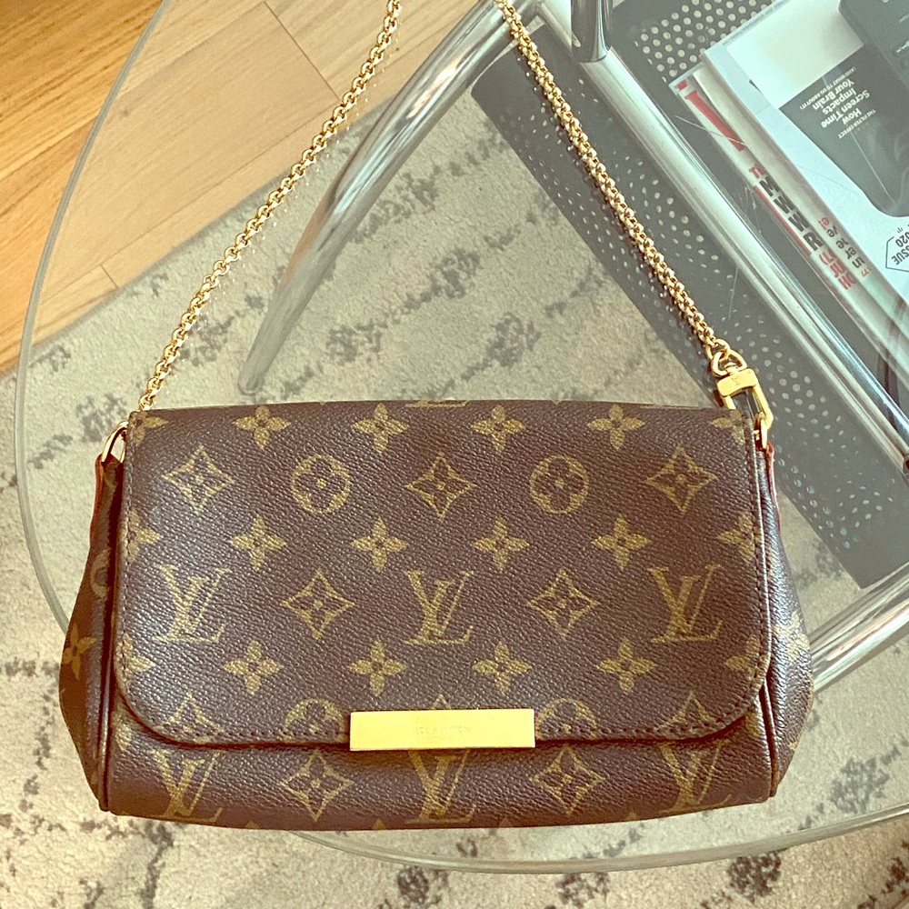Louis Vuitton Favorite PM Crossbody